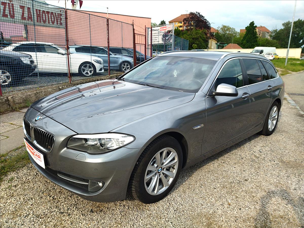 BMW ada 5 3,0 D 525 Top Stav
