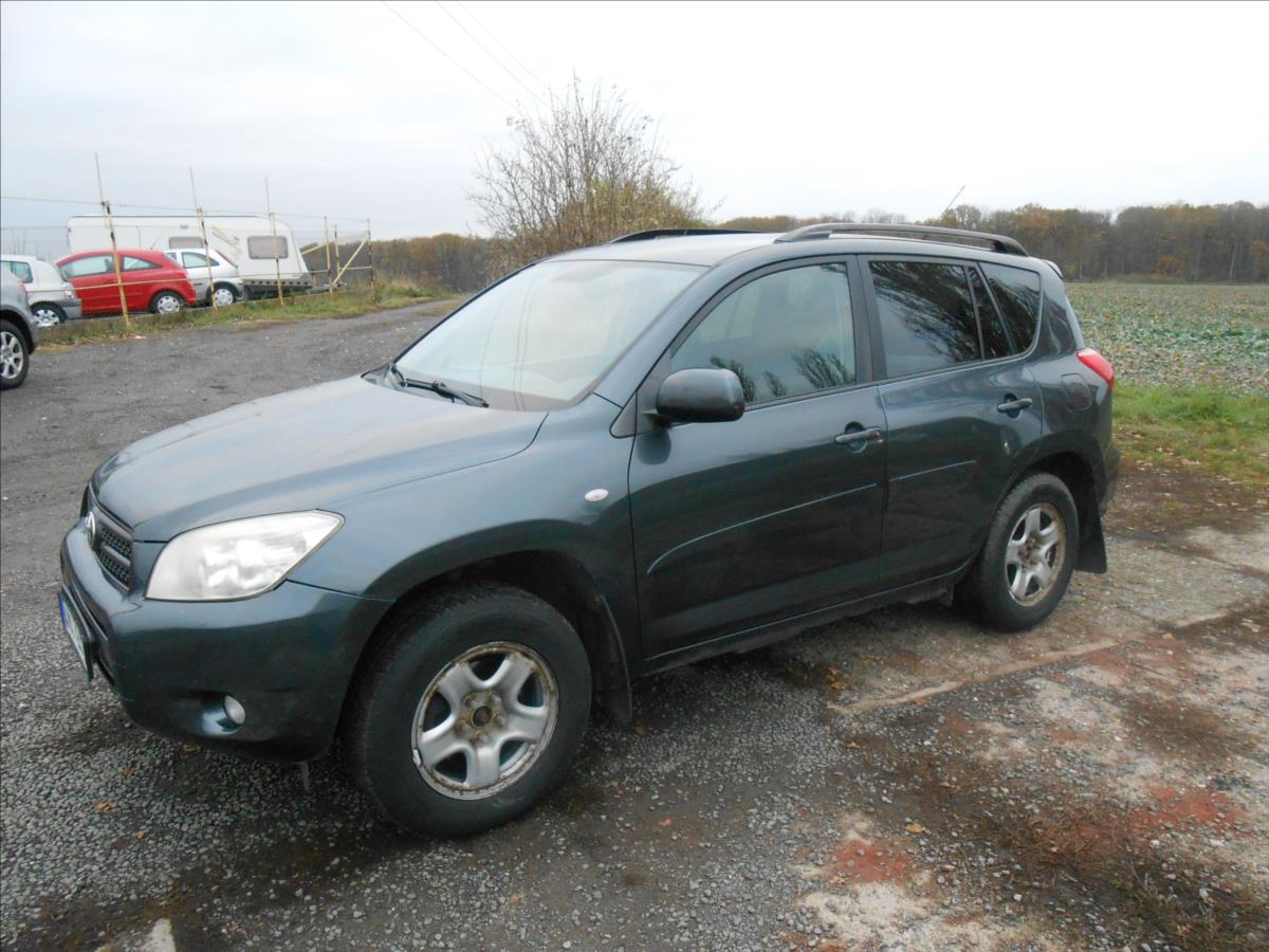 Toyota RAV4 2,0 VVT-i 112 kW  LPG Historie