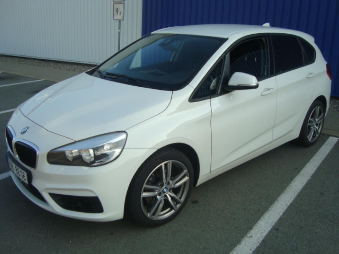 BMW ada 2 2,0 218d   DPH  jako nov