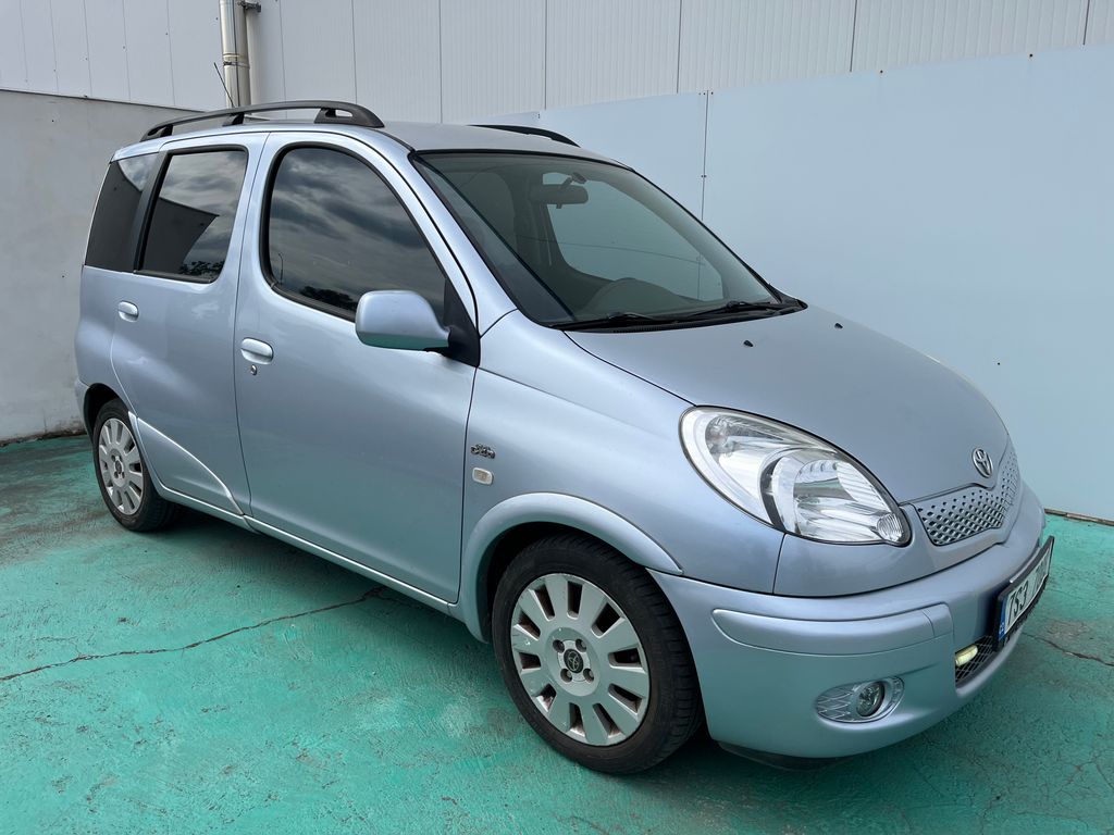 Toyota Verso Yaris 1.4 D4-D LINEA LUNA