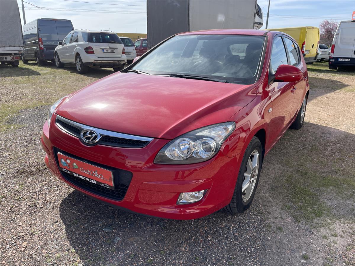 Hyundai i30 1,4i*R*1. majitel*servisn kn