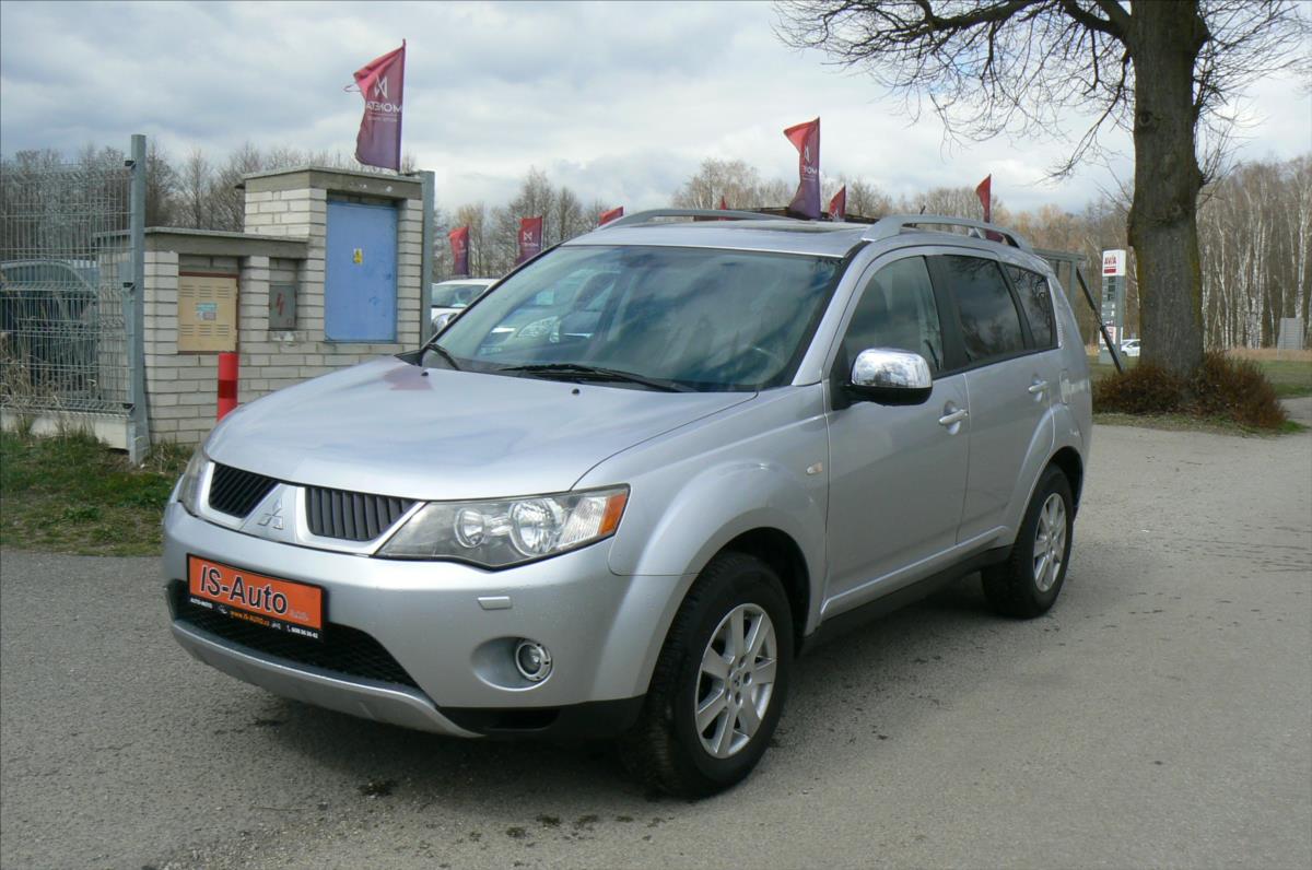 Mitsubishi Outlander 2,4 MIVEC  4x4 AUTOMAT
