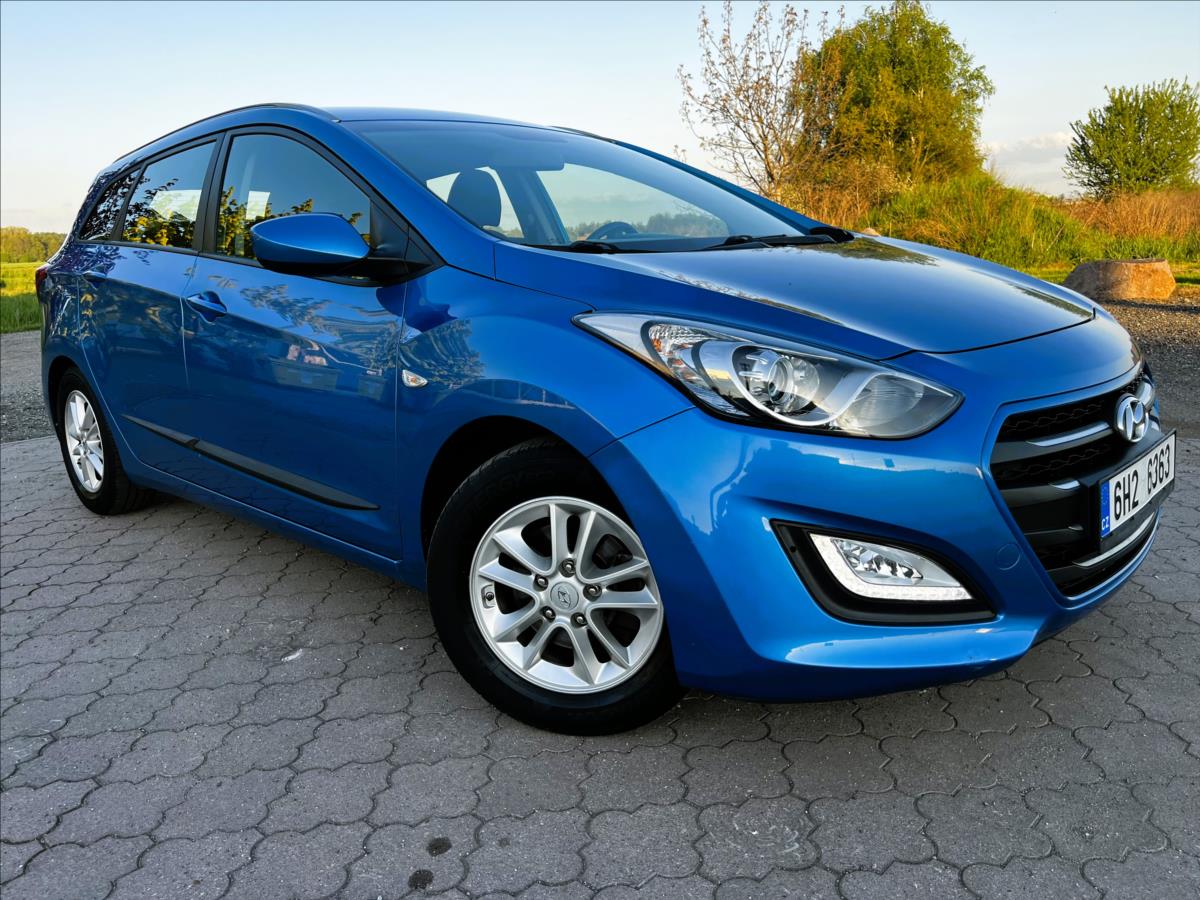 Hyundai i30 1,6 i CVVT Trikolor 1.MAJ.,R
