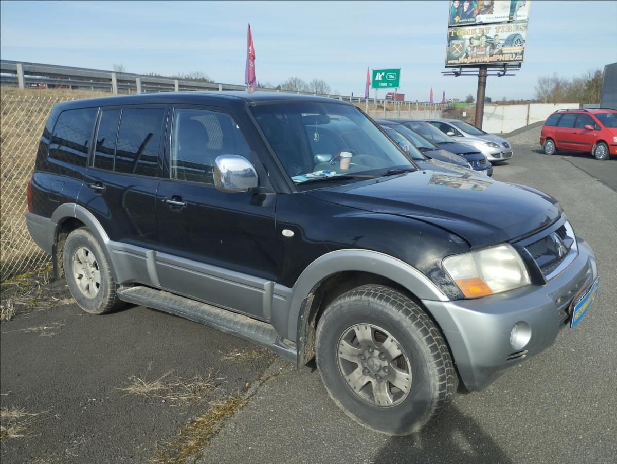 Mitsubishi Pajero 3,2 Na nhradn dly