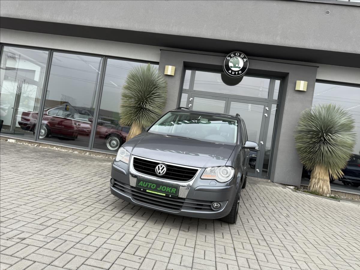 Volkswagen Touran 1,4   TSI 103kW DSG TREND TOP STAV