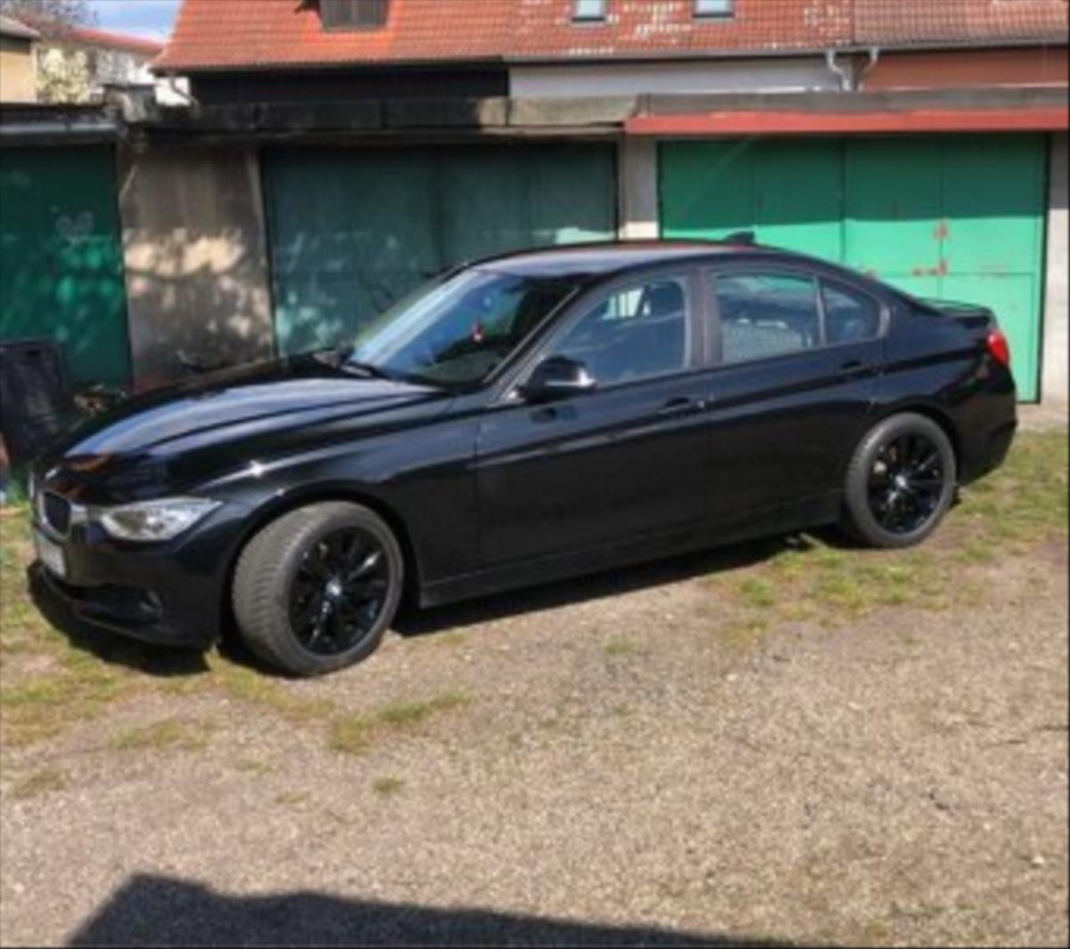 BMW ada 3 2,0 316d LUXURY LINE