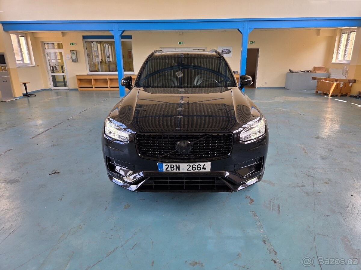 Volvo XC90 B5 R design-Black,mild hybrid
