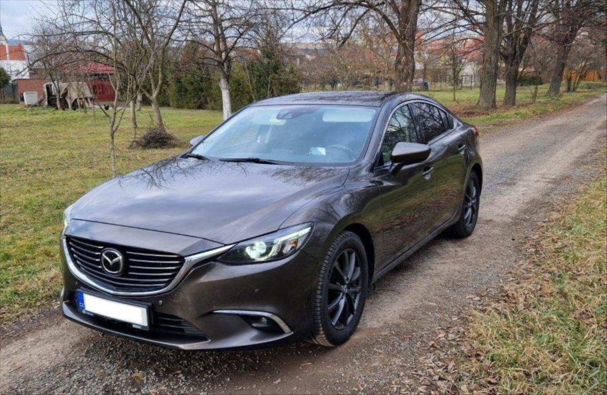 Mazda 6 2,5   Revolution Top G 194 AT 143 kW