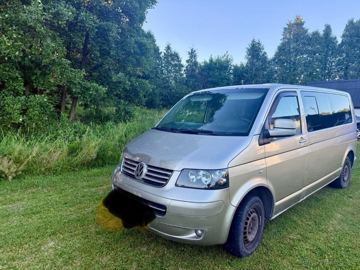 Volkswagen Caravelle 2,5   T5 long