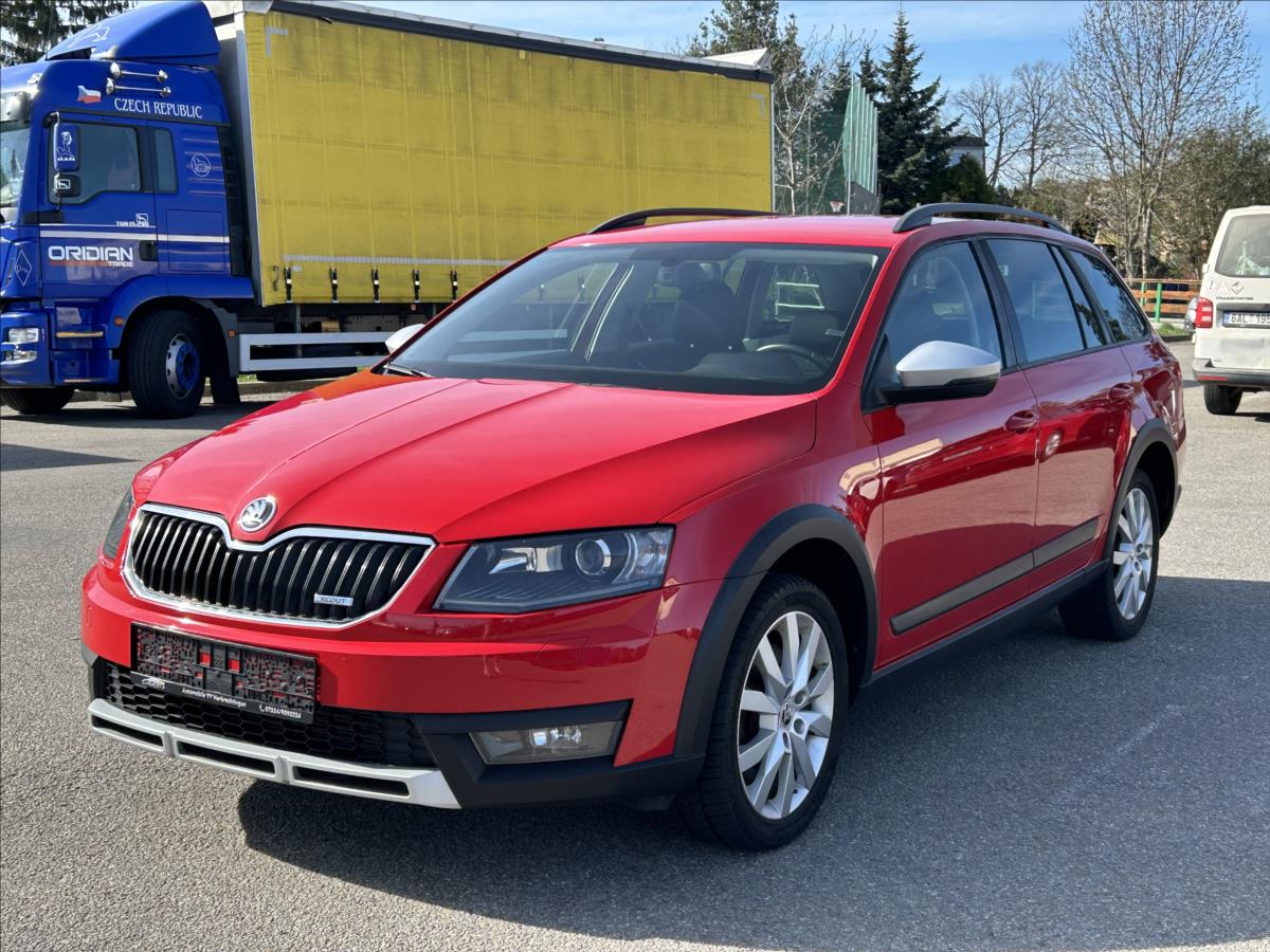 koda Octavia 2,0 TDi Scout,Xen,Nez.top,1maj