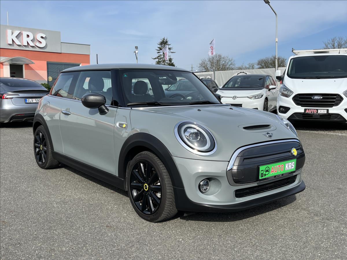 Mini Cooper SE 135 kW AT, SOH 94%, LED,Navi, DPH