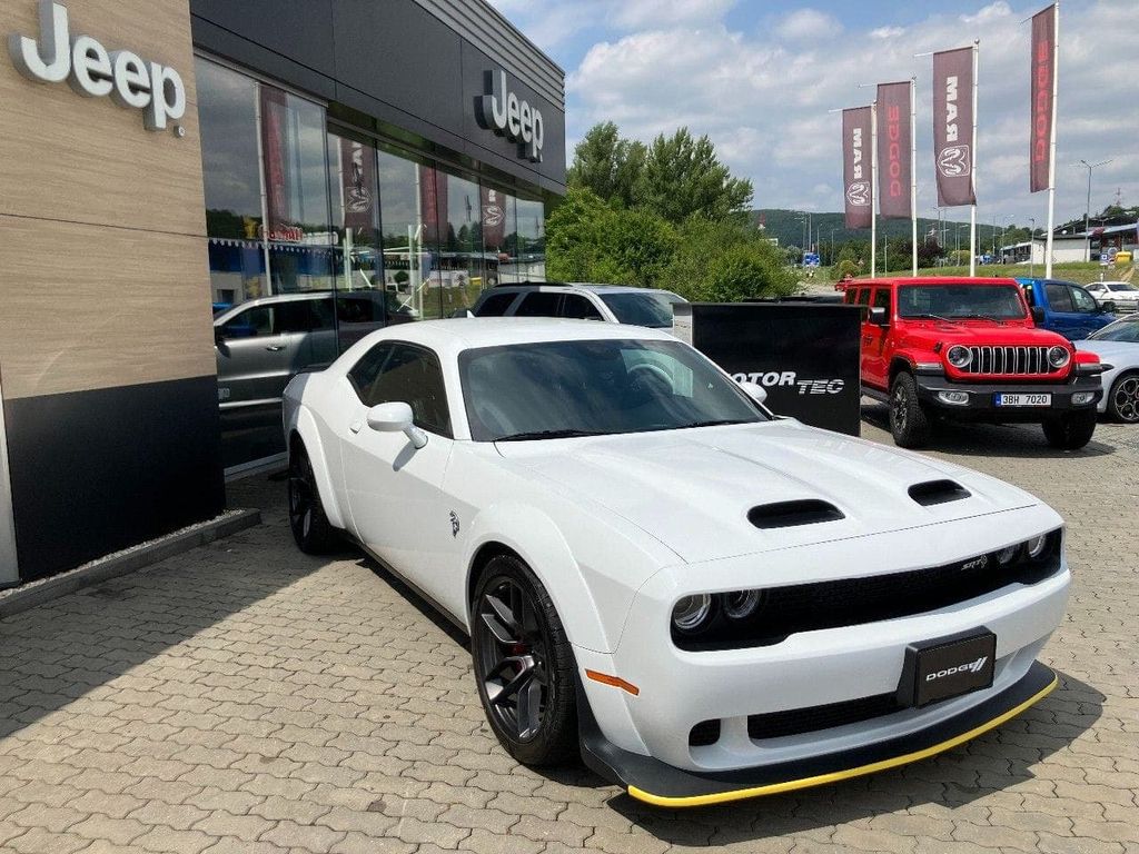 Dodge Challenger Dodge Challenger  V8 717HP Hel