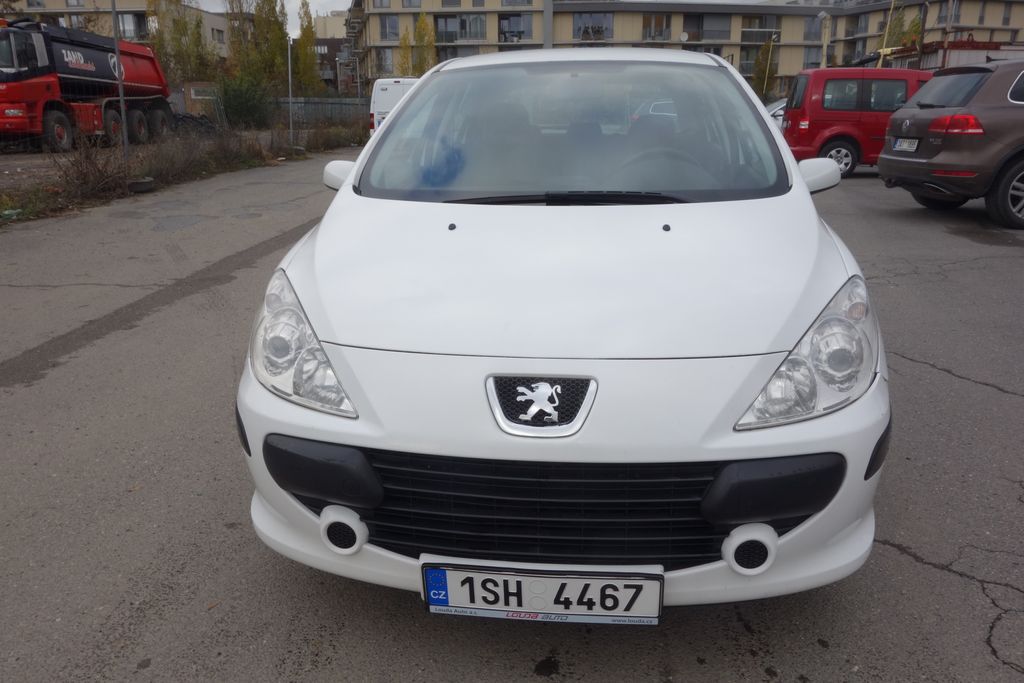 Peugeot 307 1,6HDi JEZD DOBE !
