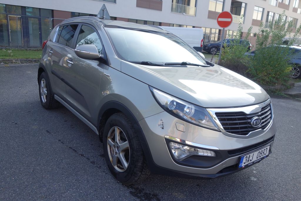 Kia Sportage 2,0CRDi 4x4 ! VELK SERVIS !!!