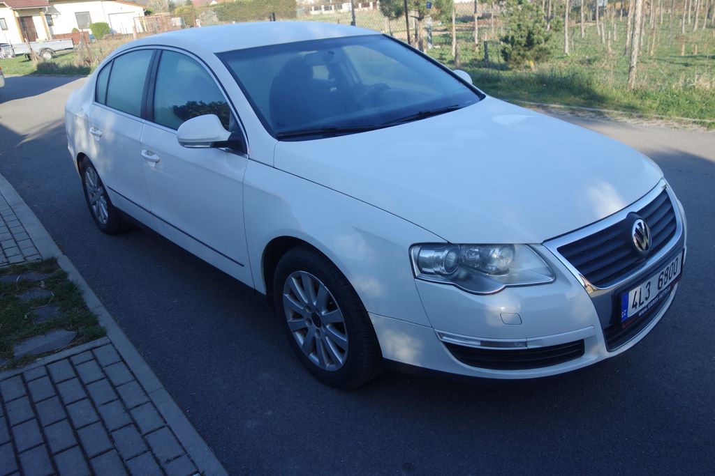Volkswagen Passat 2.0 TDI COMFORTLINE