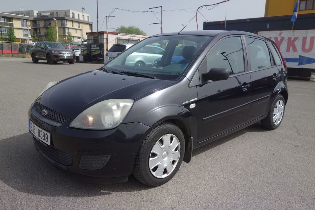 Ford Fiesta 1,3i 51kW!