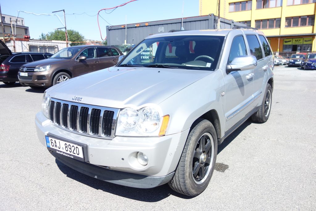 Jeep Grand Cherokee 3,0CRDi 4x4 + 4 x zimn pneu !
