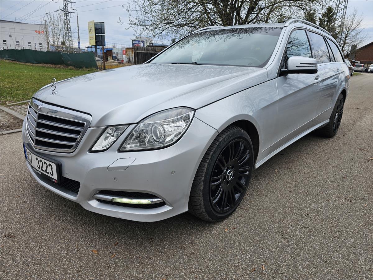 Mercedes-Benz Tdy E 3,0 E 300 CDI BlueEFFICIENCY Avantgarde  3.OCDI V6 170KW AVANTGARDE