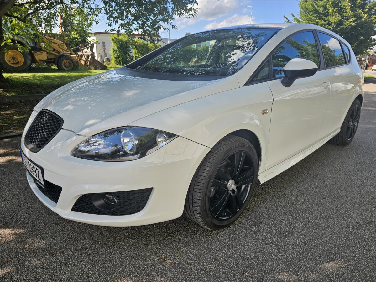 Seat Leon 1,6 1.6TDI 77KW SPORT TEMPOMAT  1.6TDI 77KW SPORT TEMPOMAT