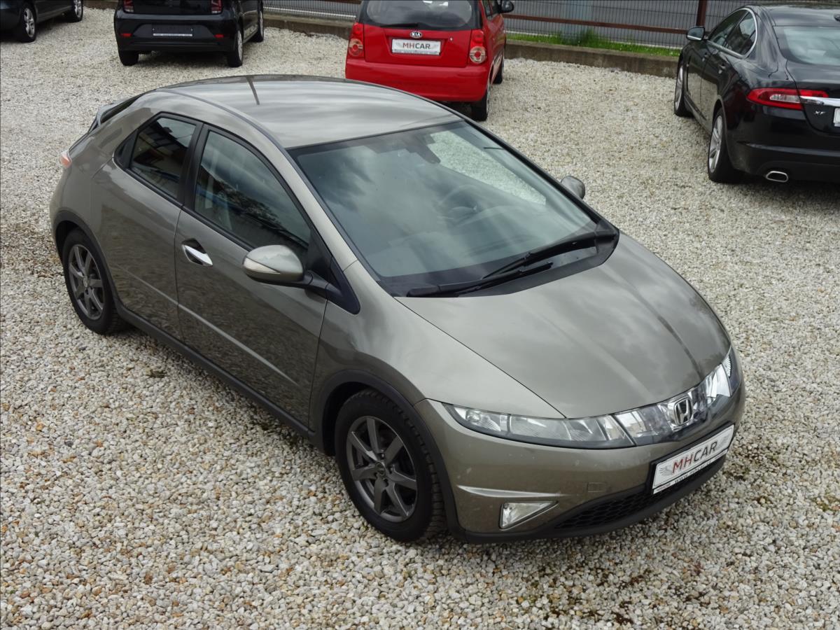 Honda Civic 1,8 i 103kW Comfort