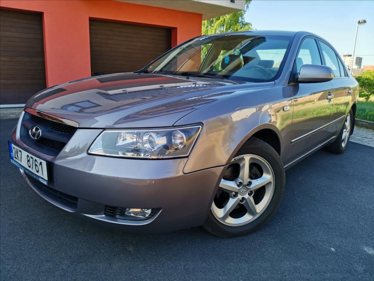 Hyundai Sonata 2,0 CRDi 1. maj. koupeno v R
