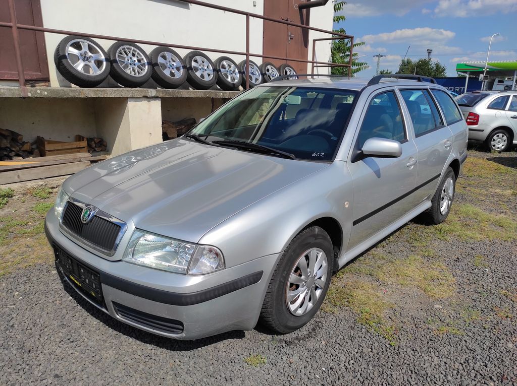 koda Octavia 1.6 MPI Tour Combi