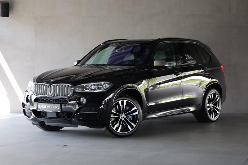 BMW X5 xDrive M50d, Ventilace, Tan