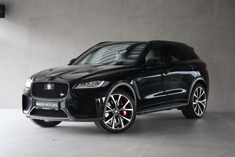 Jaguar F-Pace SVR, MERIDIAN, Ventilace, TZ