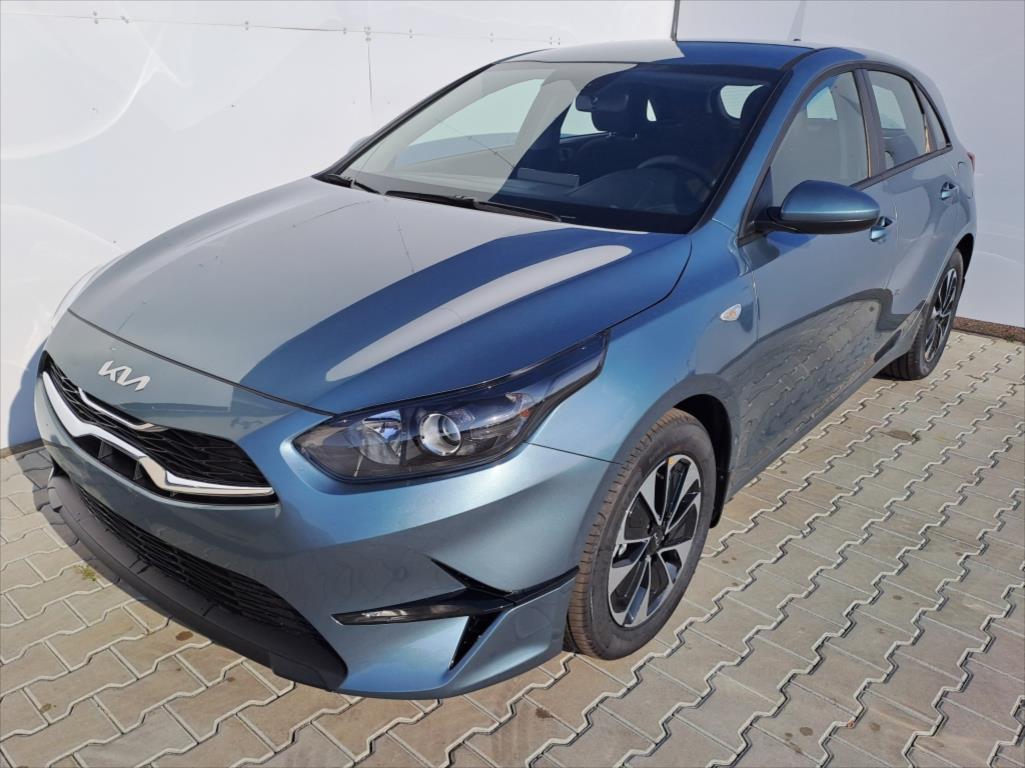 Kia Ceed Ceed 5HB CD 1,5 T-GDi GPF SPIN (2025)