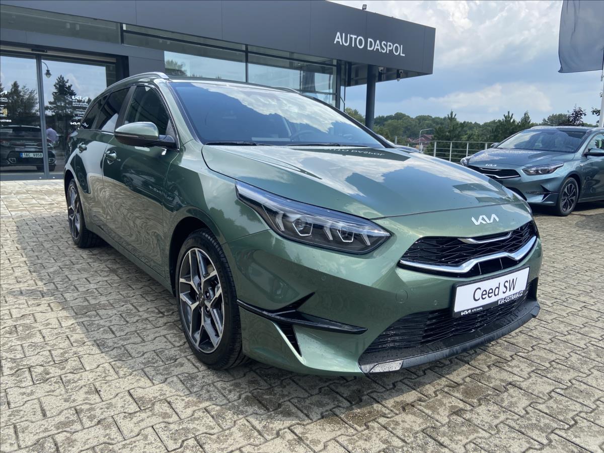 Kia Ceed 1,5 T-GDi 7DCT TOP  SW Premium