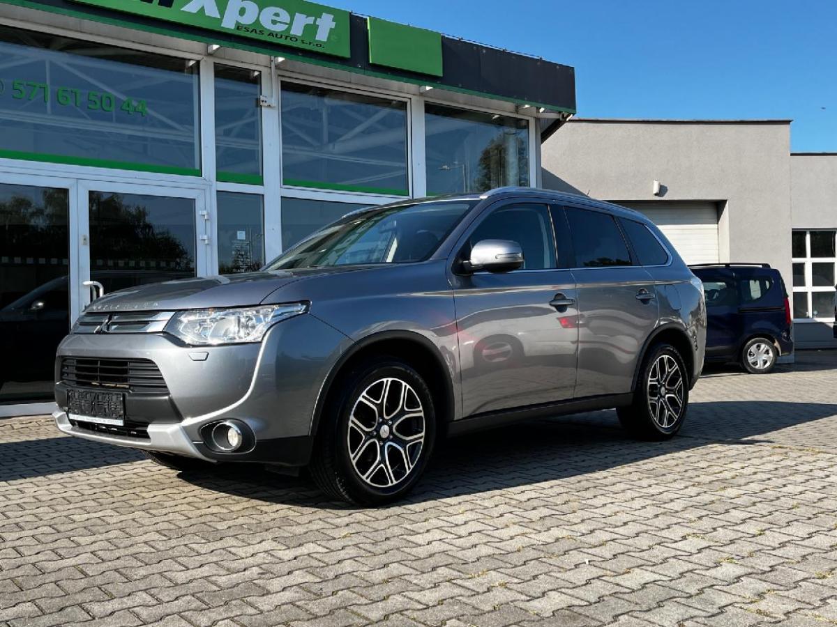 Mitsubishi Outlander 2,3 DI-D 6AT 4WD