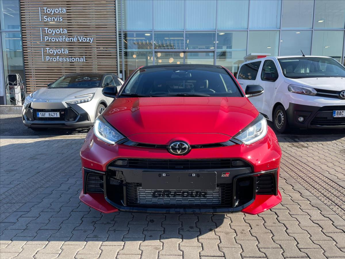 Toyota GR Yaris 1,6 MC24 - L Turbo 0 - 6 MT  DYNAMIC+VIP MT