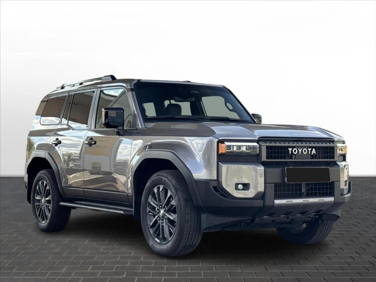Toyota Land Cruiser 2,8   Executive AT