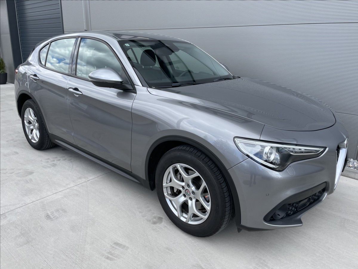 Alfa Romeo Stelvio 2,2 JTDM Executive, sada zimnch pneu
