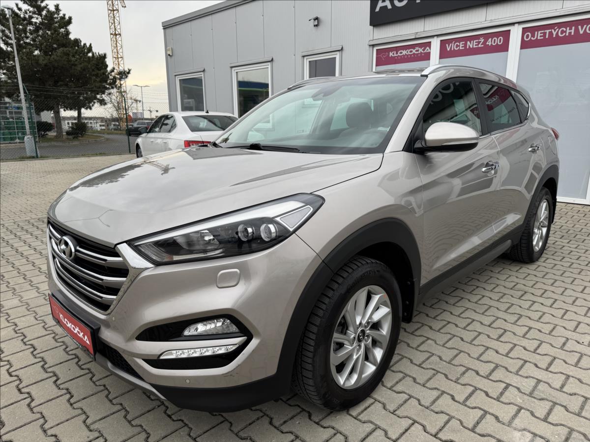 Hyundai Tucson 2,0 CRDI Trikolor 4x4