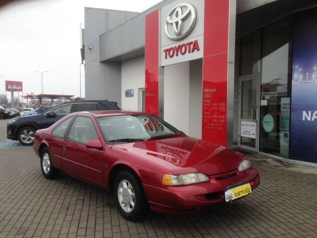 Ford Thunderbird 4.6i V8 OHC, 1.maj, DPH, Top s