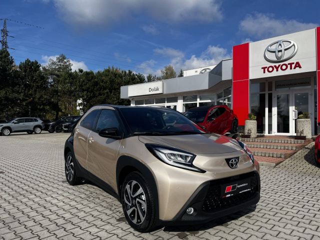Toyota Aygo 1.0 5 M/T Style Tech Vision