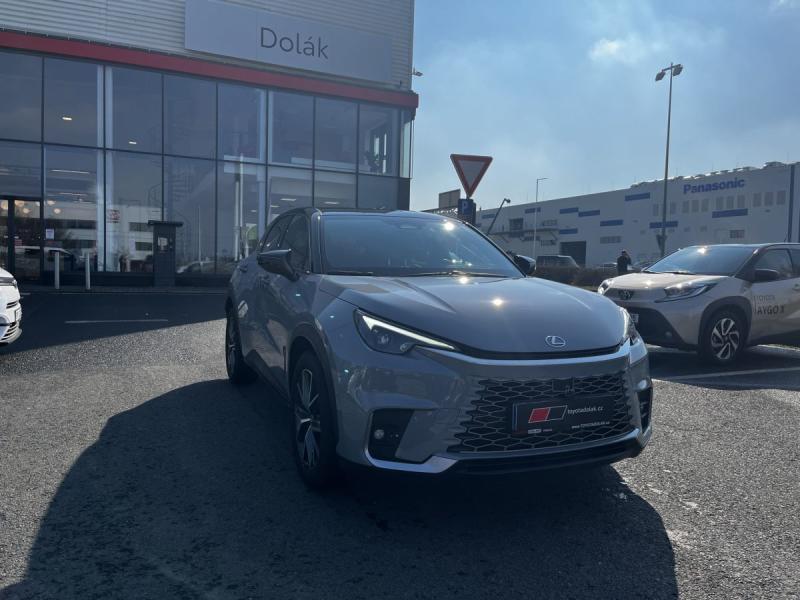 Lexus LBX 1.5 Hybrid 2x4 ODBR IHNED