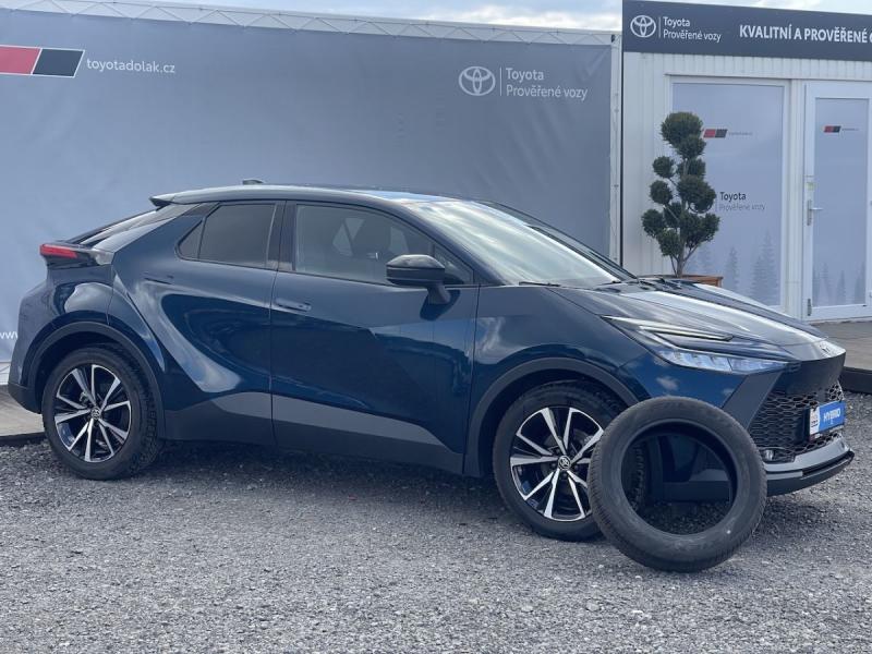 Toyota C-HR 1.8HEV, R, Style, 2x pneu