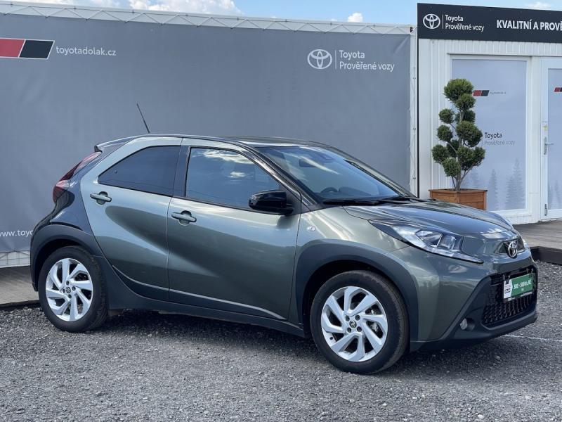 Toyota Aygo 1.0i, R-1m, Style, serviska