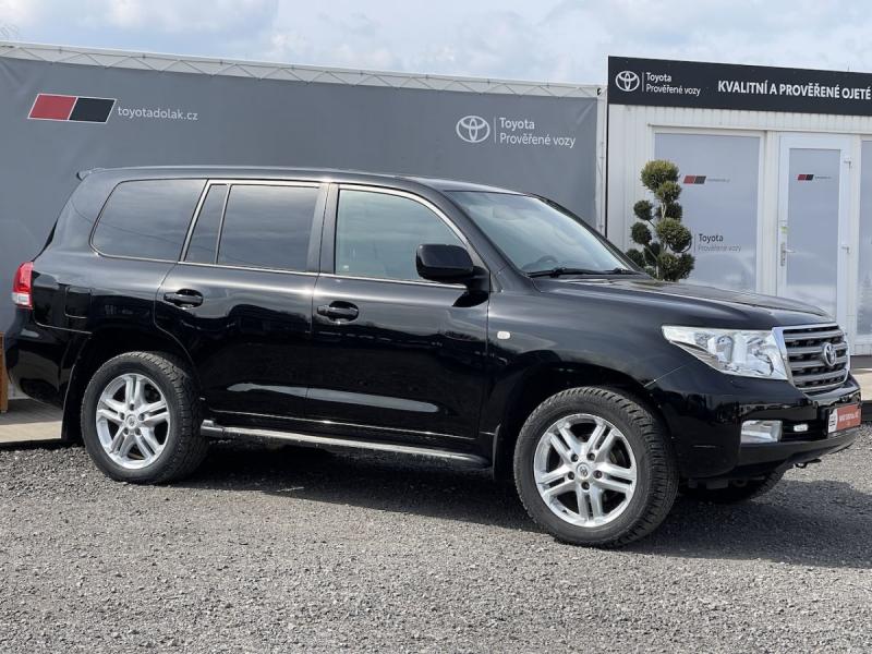 Toyota Land Cruiser 4.5D-4D, R-2m, V8, 4x4