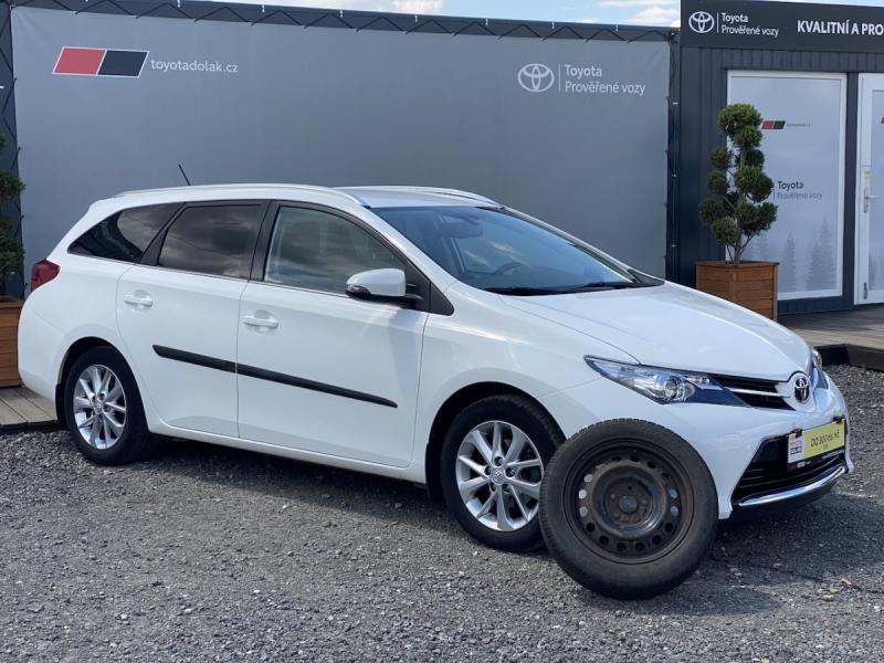 Toyota Auris 1.6i, R-1m, Active Bussines