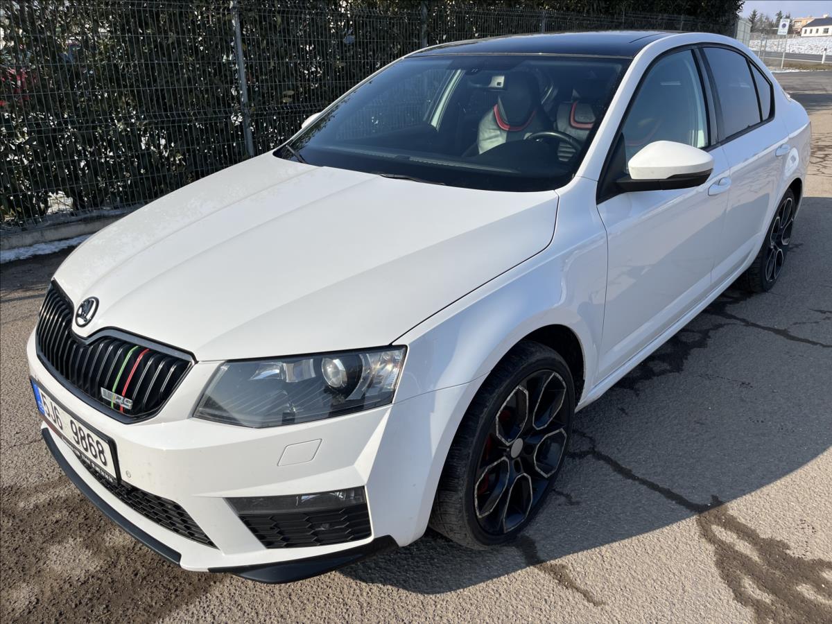 koda Octavia 2,0 TDi DSG RS 135KW R SERVIS