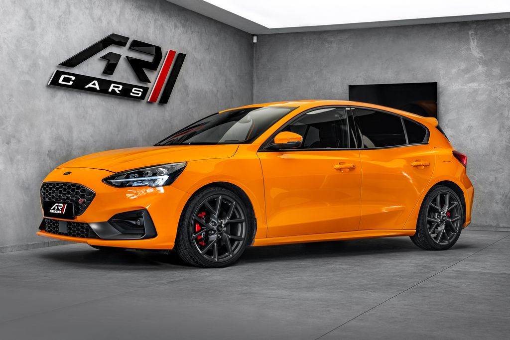 Ford Focus 2.3 ST Performance Recaro