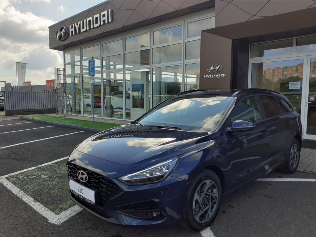 Hyundai i30 1,5 i 6MT  KOMBI FAMILY