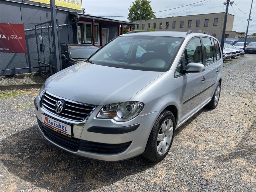 Volkswagen Touran 1,9 TDi  Serviska,ALU,Tempomat