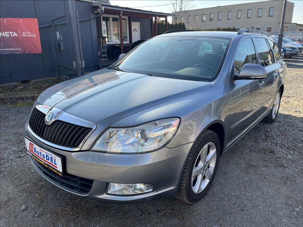 koda Octavia 1,4 TSi 90kW  Park Senzory,ALU