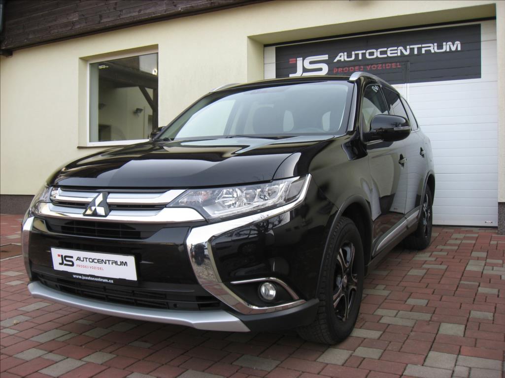 Mitsubishi Outlander 2,2 DI-D 150PS  Instyle-7 4x4 M/T